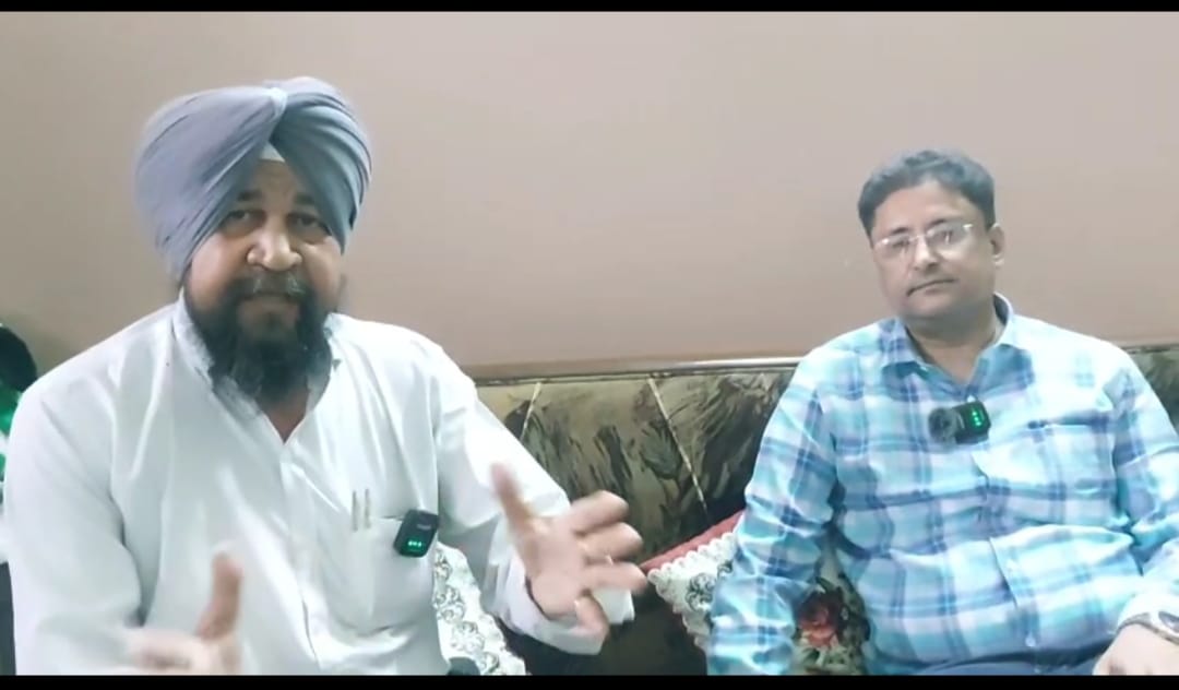 Senior journalist Daljit Ajnoha had a special meeting with Additional Sessions Judge Amit Kohli of Raipur (Chhattisgarh)